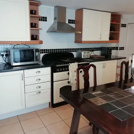 Brown Cow * دالتون-ين-فورنيس